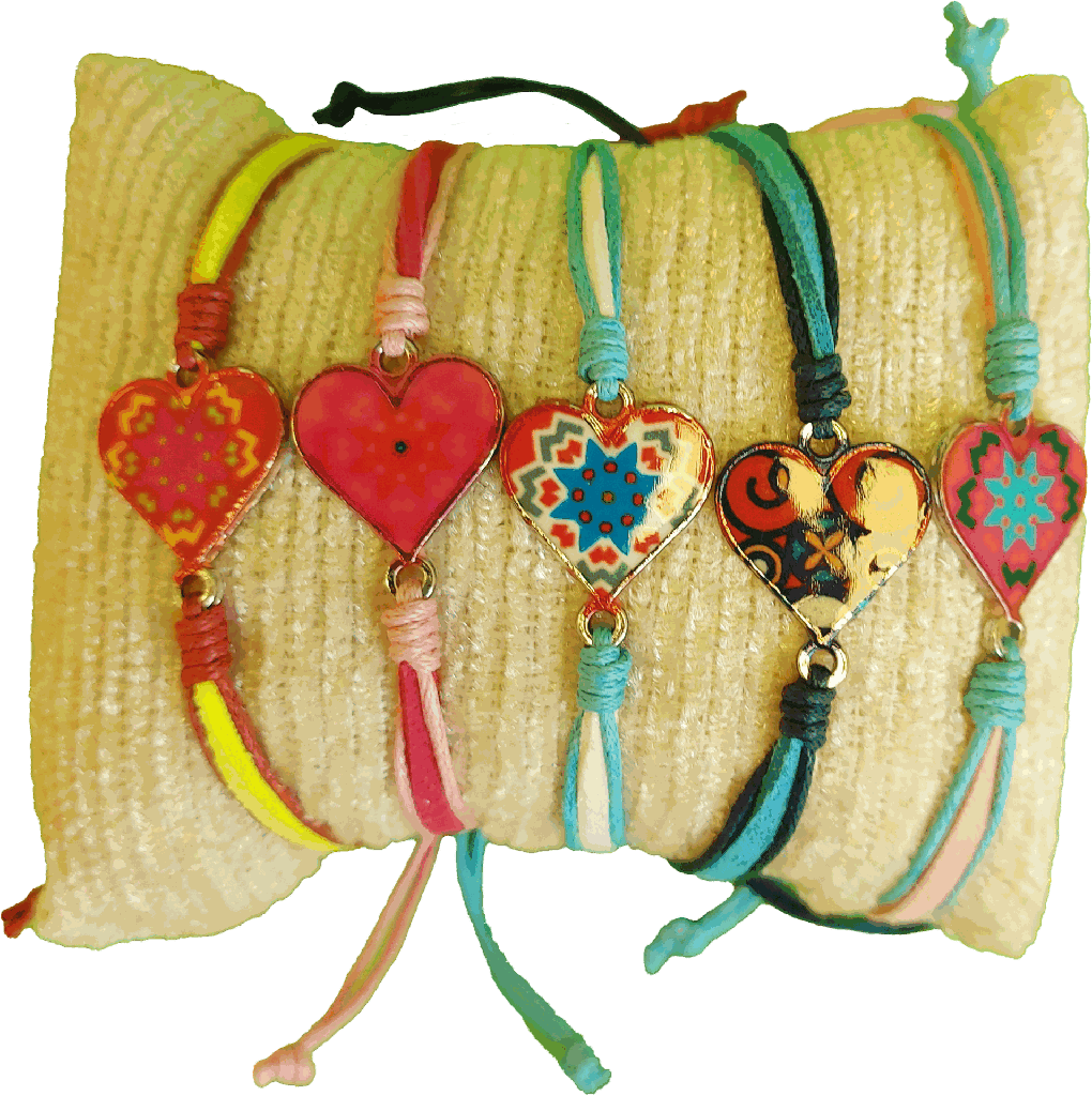 Armband op gekl. koord/Hartje geëmailleerd - assortiment (16x16mm)
