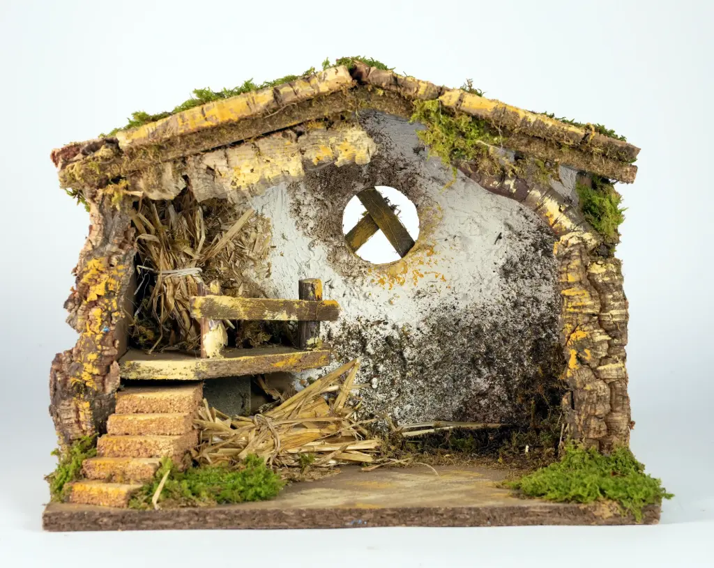 Krippe in Holz/Moos (33x18x24cm)