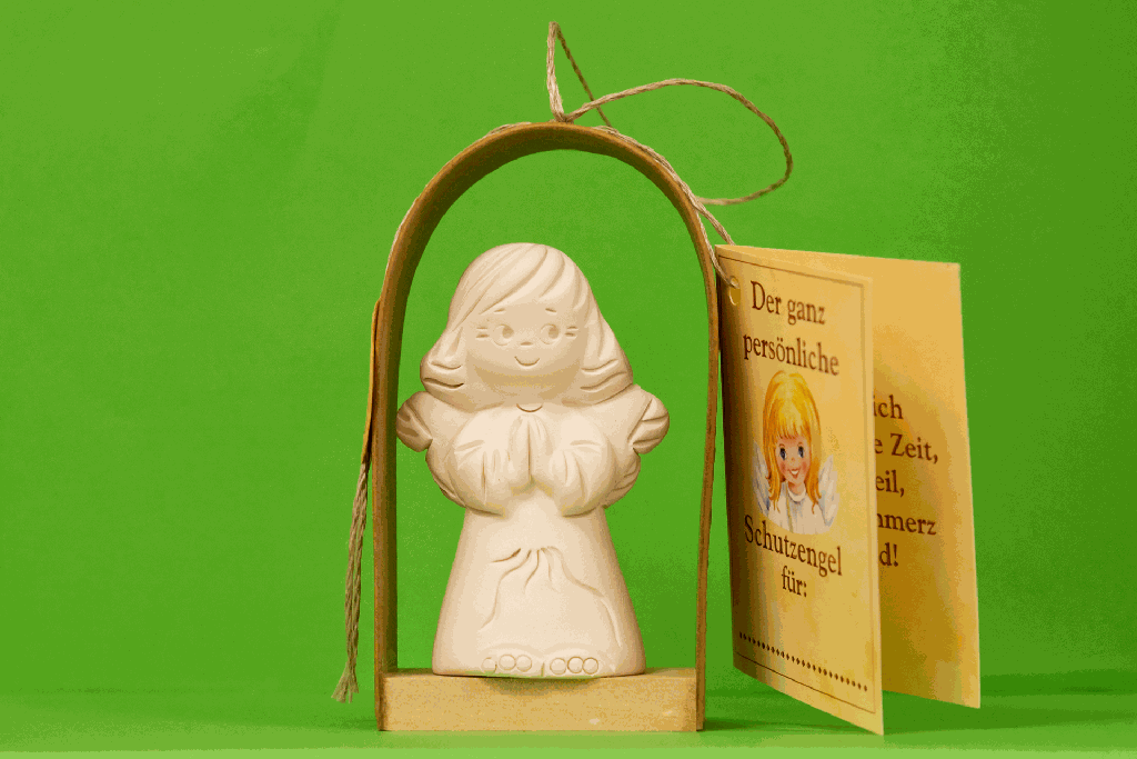 Ange gardien debout TC - blanc - texte anglais - H=8,5cm