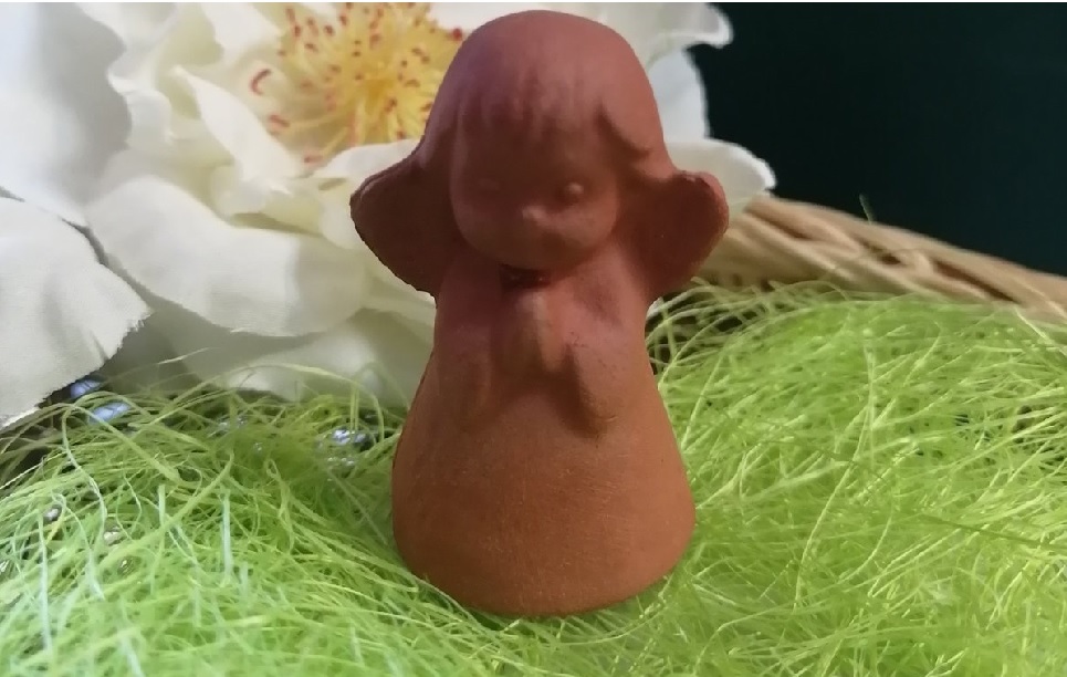 Terracotta engelje 'UMDV' H 4cm