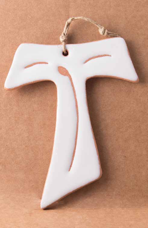 CROIX EN CERAMIQUE ARTISANALE BLANCHE TAU 10CM