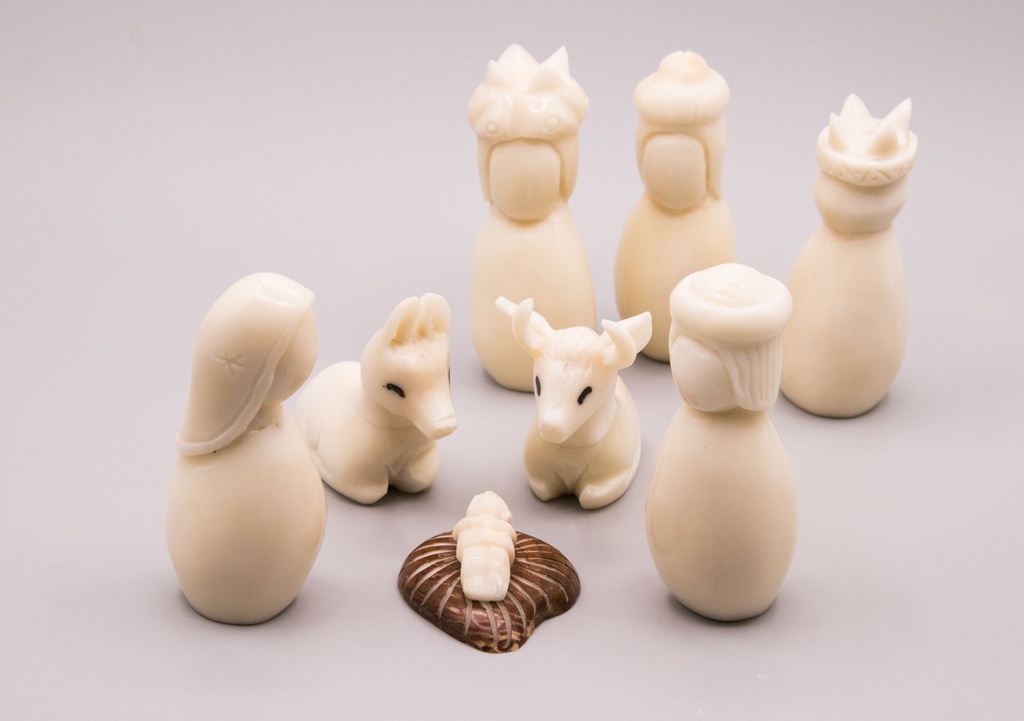 CRECHE IVOIRE VEGETALE 5 PERSONNAGES. 7CM