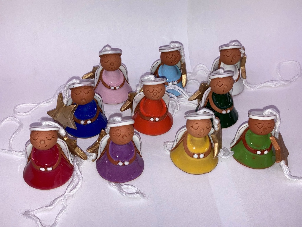 Set van 12 terracotta engeltjes/emailleerd - hangend - 4x4x8cm