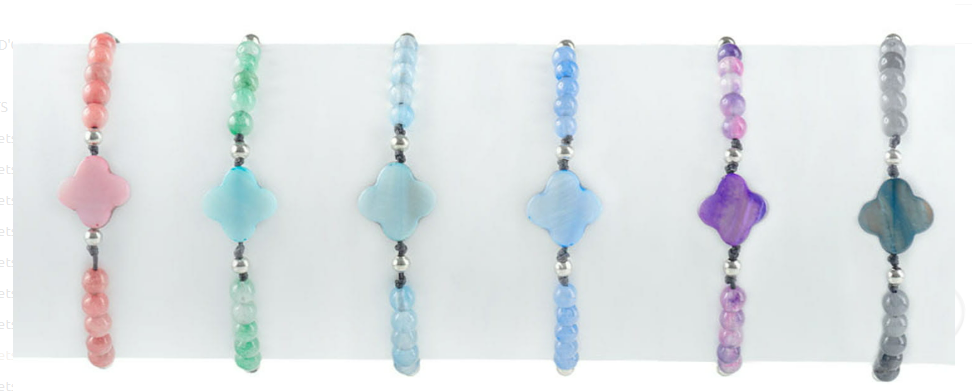 Armband op koord - tientje/imm. nacre assorti