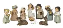 Personnage naïef/11 pièces - résine - coloré (12,5cm)