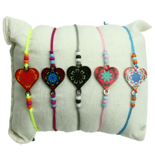 [ARM-85COE01] Armband op gekl. koord/Hartje geëmailleerd - assortiment (16x16mm)