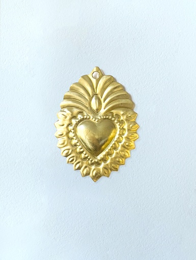 [GIR-82EVL 6] EX VOTO LAITON EMBOSSE ET DECOUPE MAIN. 8*6CM