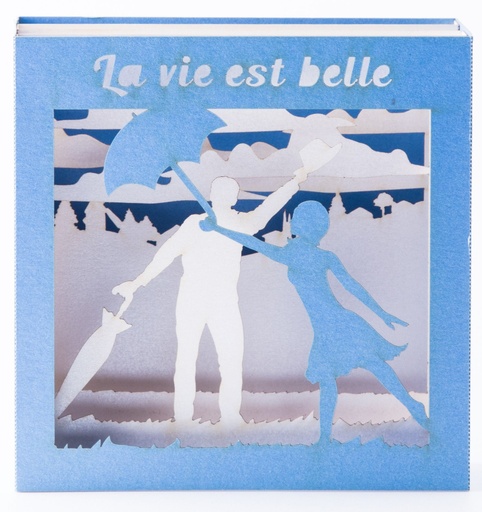 [GIR-82POPC12] DANSE SOUS LA PLUIE