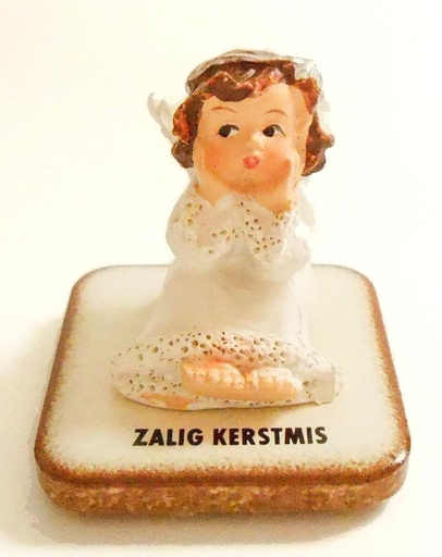 [KGR-55ENG702ZK] Assortiment engel op steentje - 'Zalig Kerstmis'- H 3cm