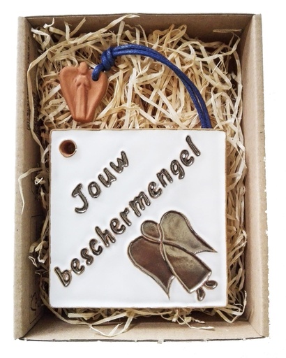 [PLK-02ENGNL] Tegel & engeltje 'Jouw beschermenge l' - keramiek/in box - 7x12,5cm